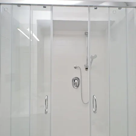 4bnb - Giant Giuliana Vatican Museum